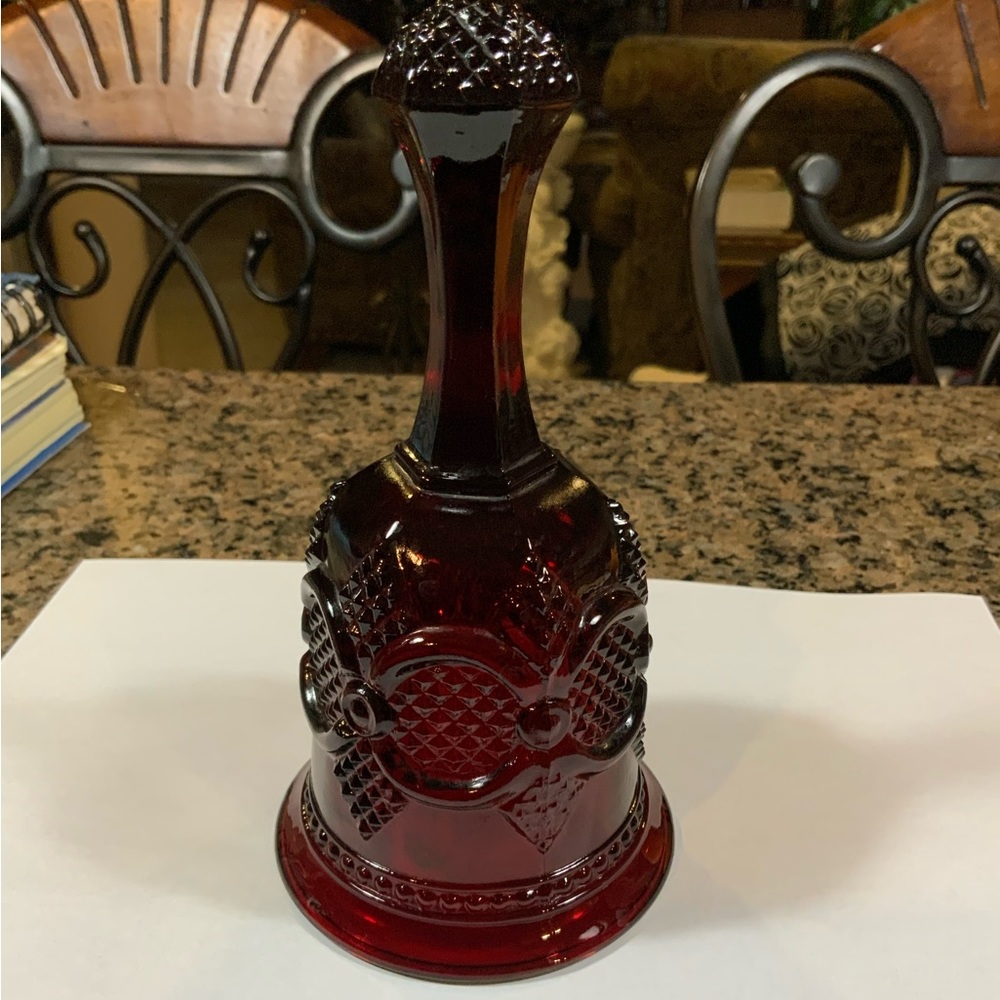 Avon Bell Cape Cod Ruby Red 1876 Collection